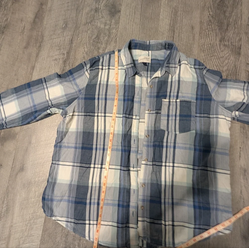Universal Thread Blue and White Flannel Plaid Button Down Shirt Women's Large - Picture 3 of 7